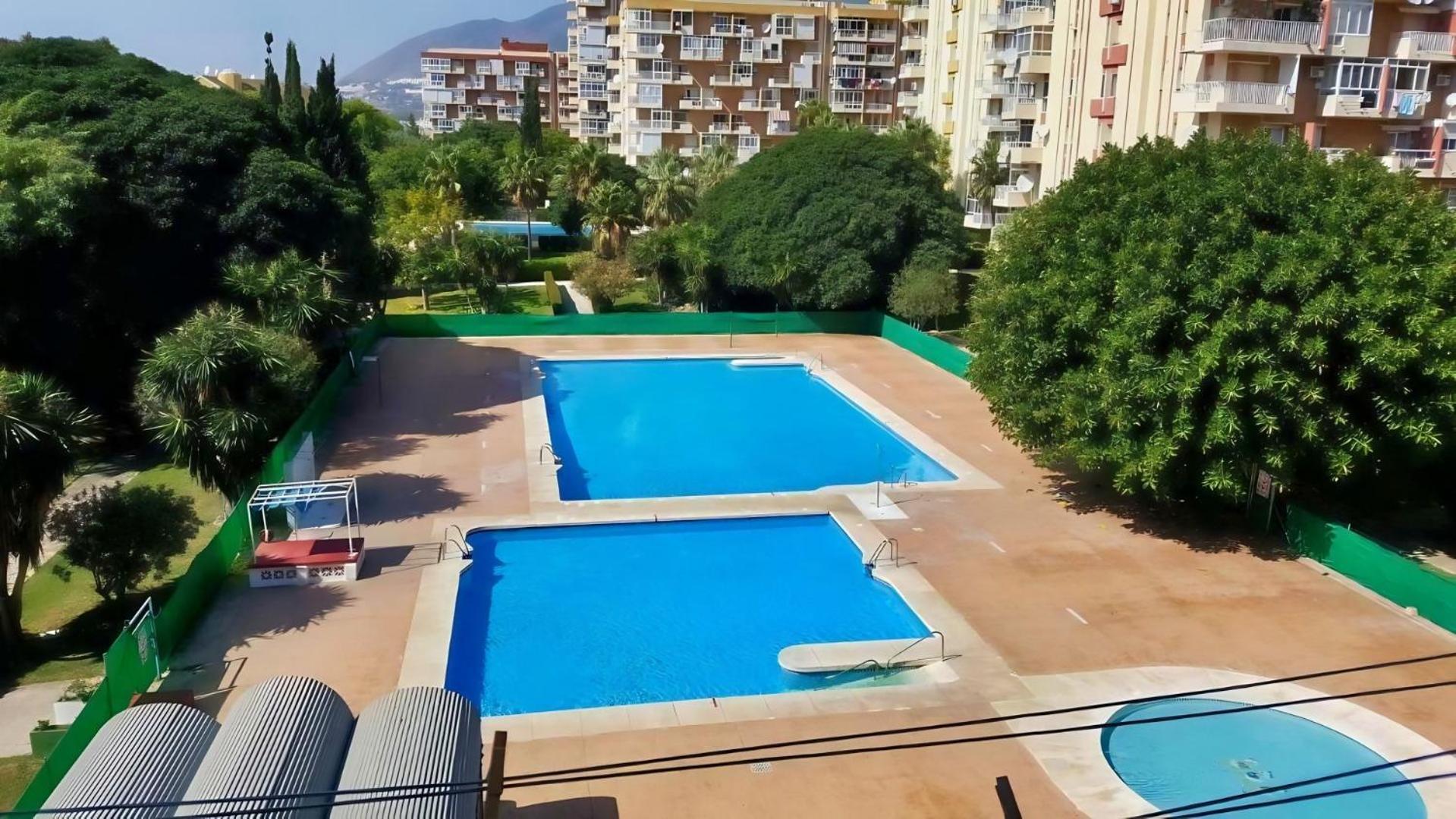 Estudio Aguila Prive Aceptamos Mascotas Benalmadena Bagian luar foto